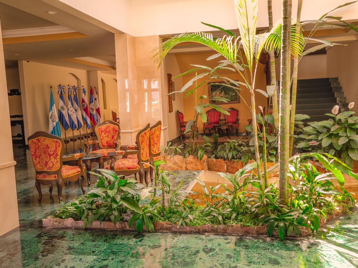אסקיפולס Hotel El Gran Chorti מראה חיצוני תמונה