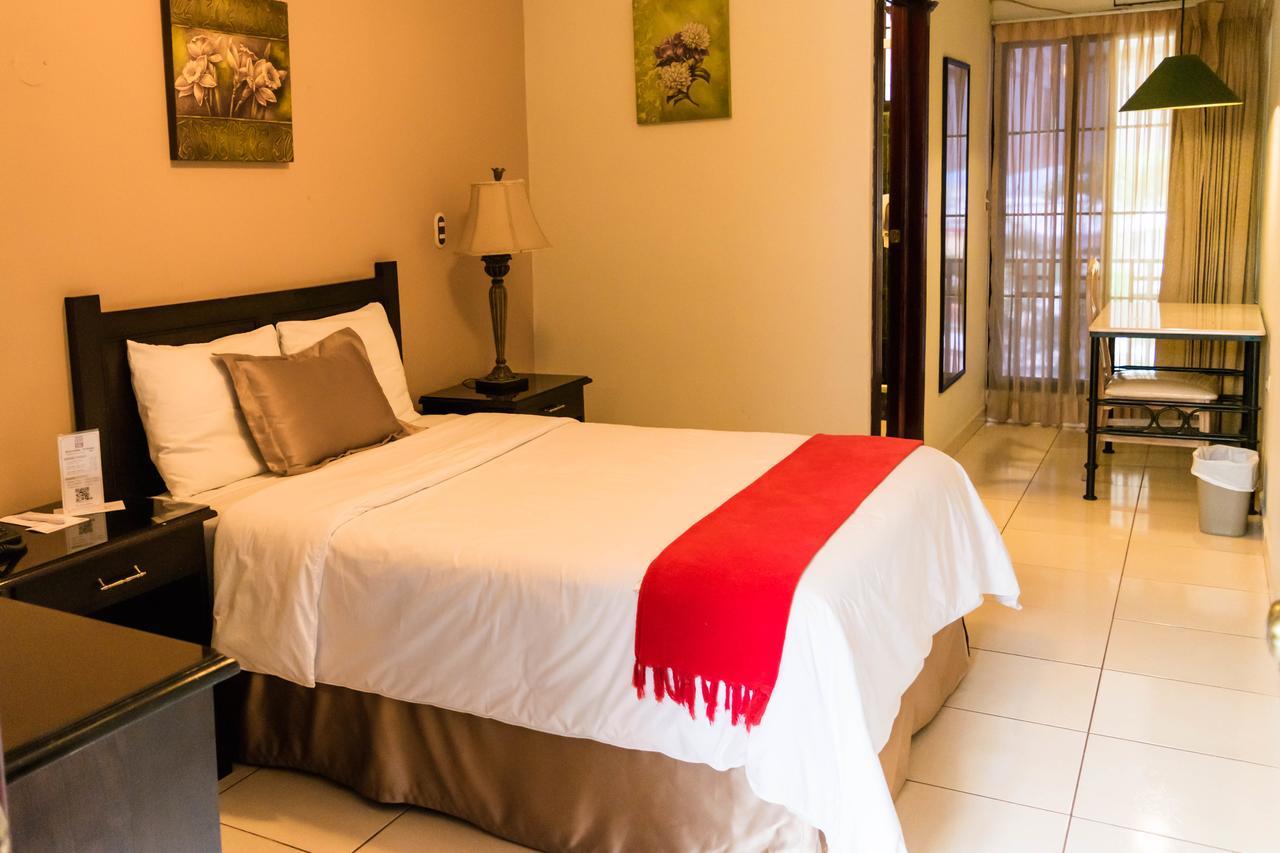 אסקיפולס Hotel El Gran Chorti מראה חיצוני תמונה