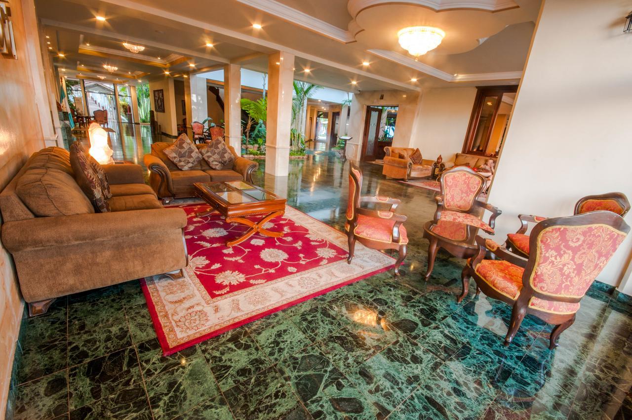 אסקיפולס Hotel El Gran Chorti מראה חיצוני תמונה