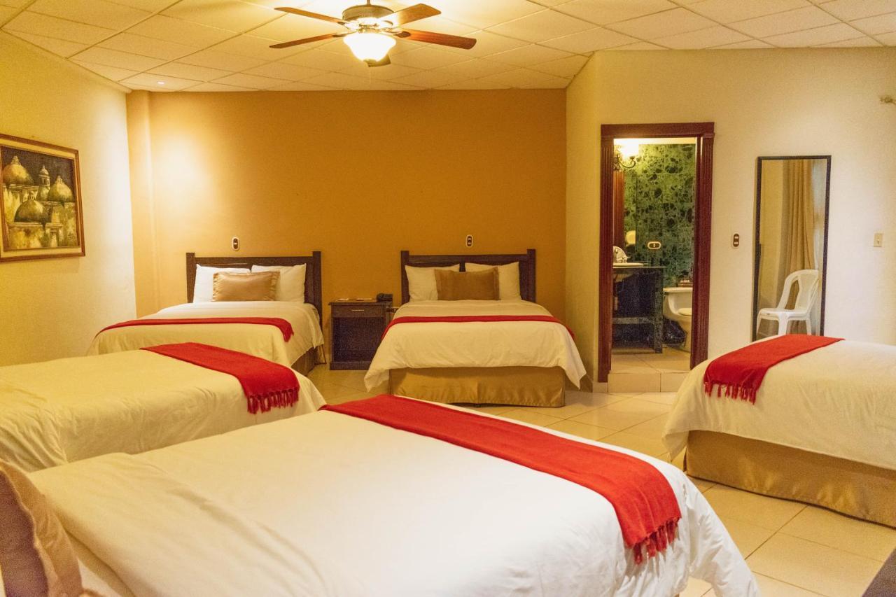 אסקיפולס Hotel El Gran Chorti מראה חיצוני תמונה